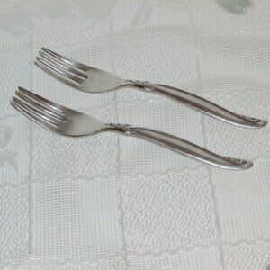 LEILANI 2 Vintage Silverplate Dinner Forks